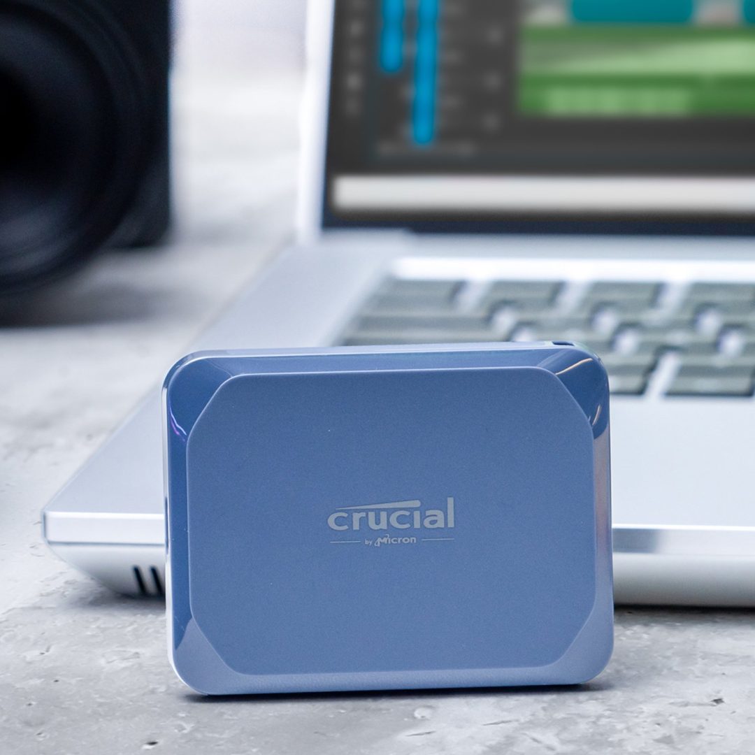 Crucial X10 1TB USB-C Portable SSD CT1000X10SSD9 - Image 2
