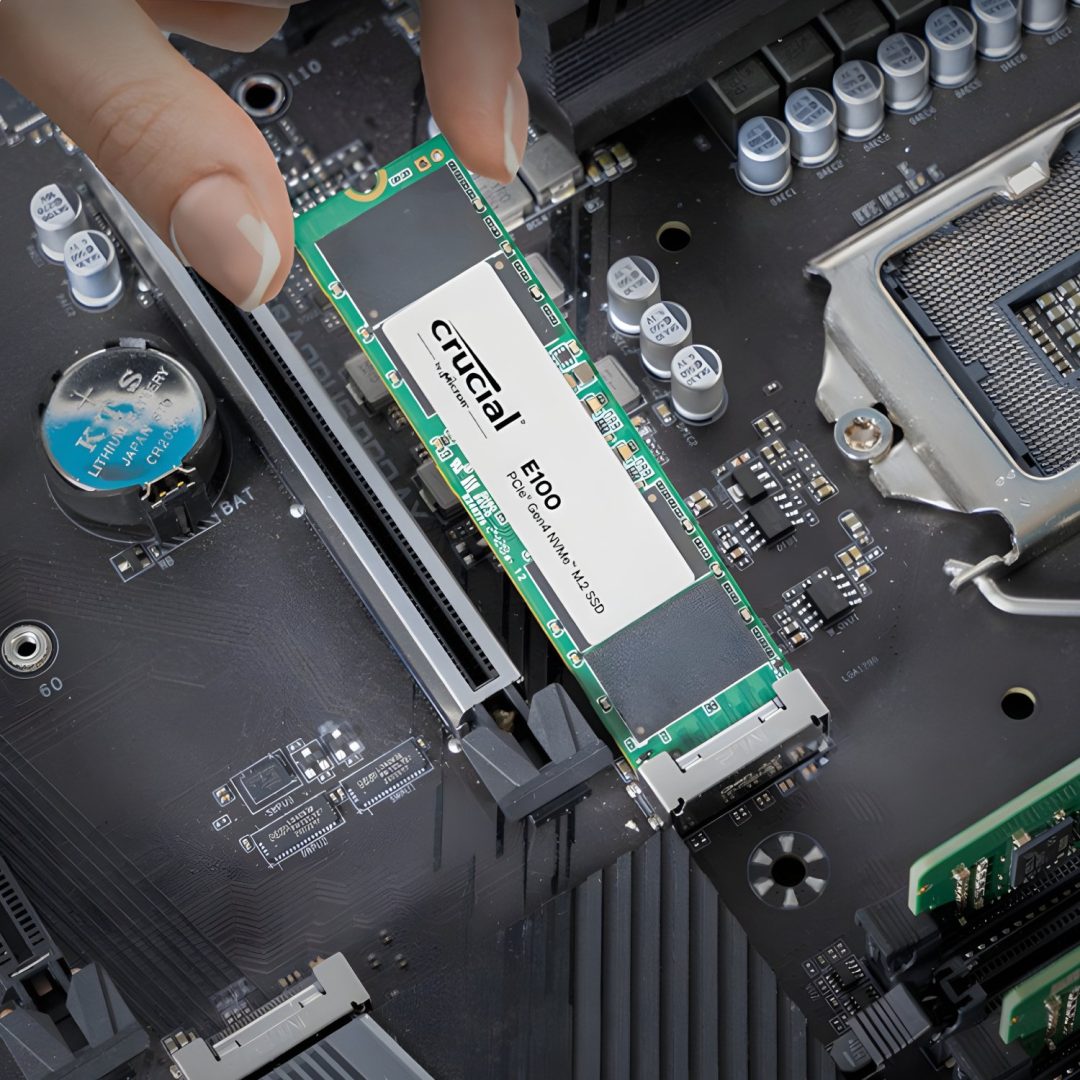 Crucial E100 1TB PCIe Gen4 NVMe M.2 2280 SSD CT1000E100SSD8 - Image 2
